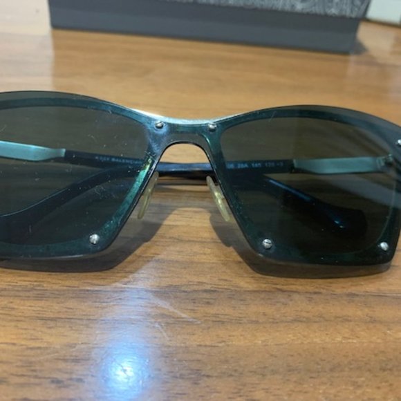 Balenciaga BA0106 main image 3